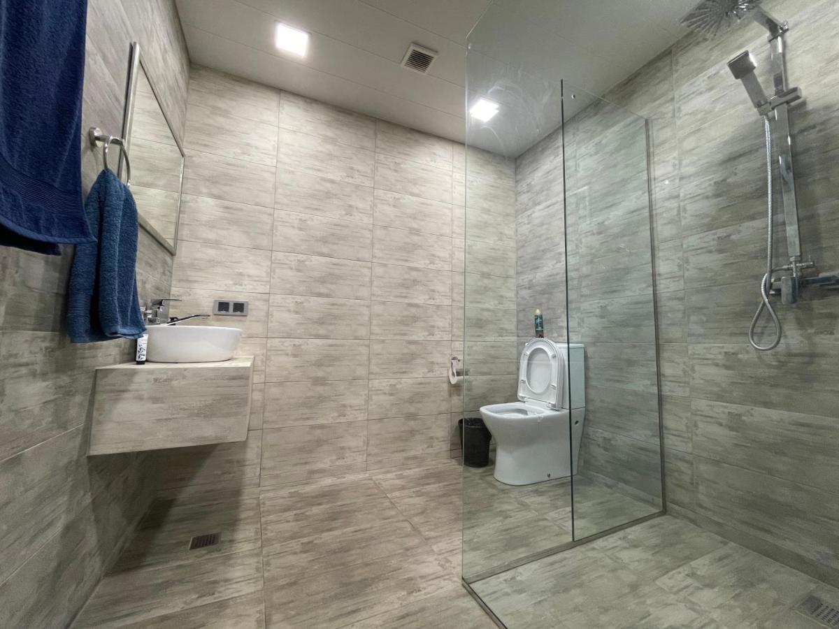 One Day Hotel Yerevan Bagian luar foto