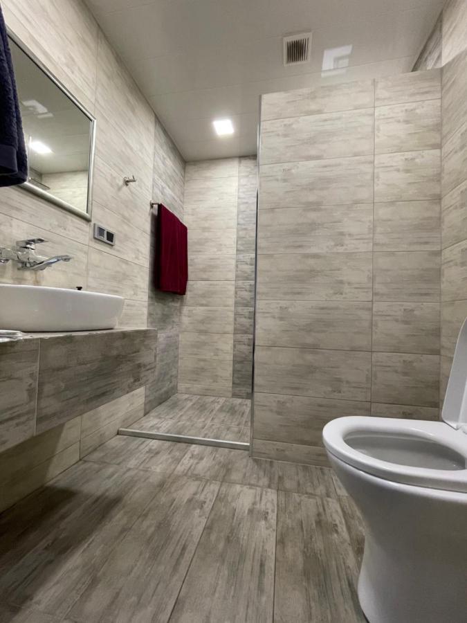 One Day Hotel Yerevan Bagian luar foto