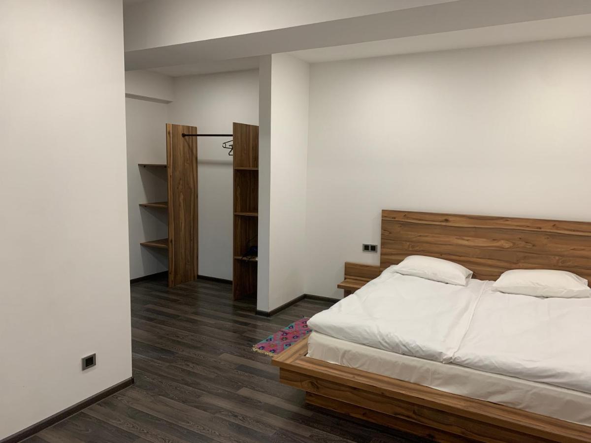 One Day Hotel Yerevan Bagian luar foto