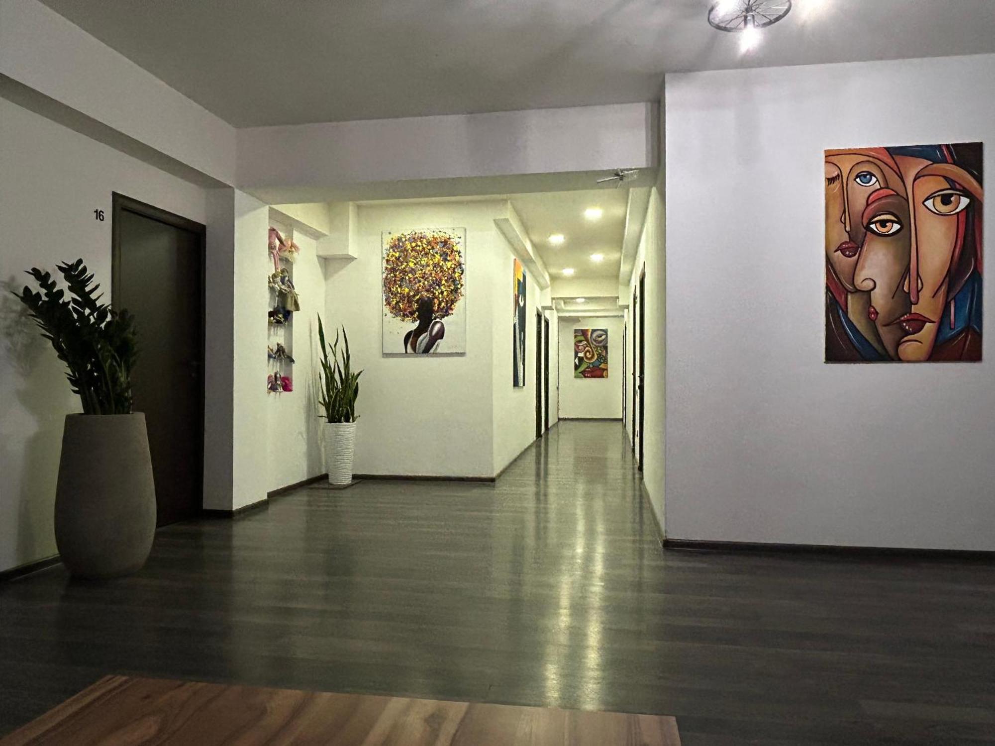 One Day Hotel Yerevan Bagian luar foto